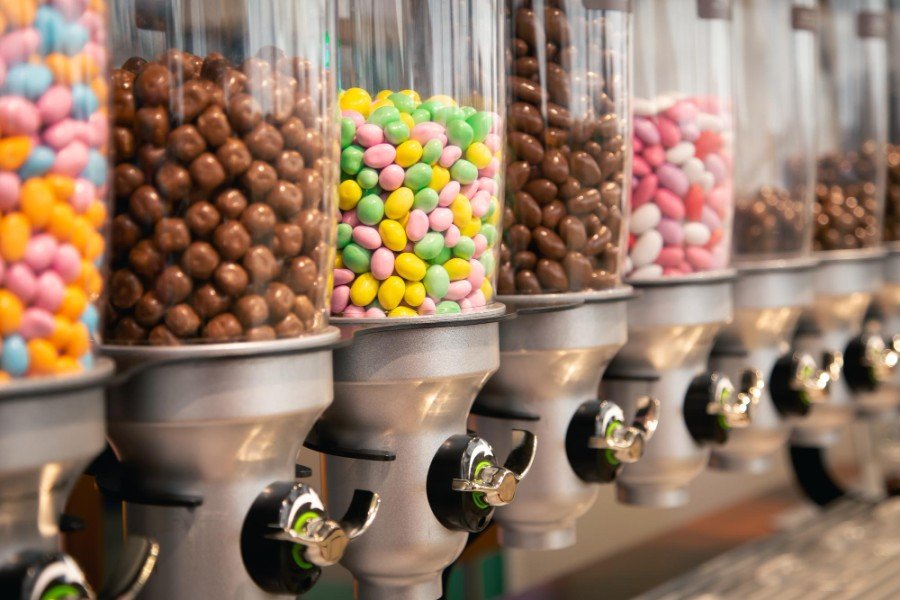 Scoop Bins in Retail Stores